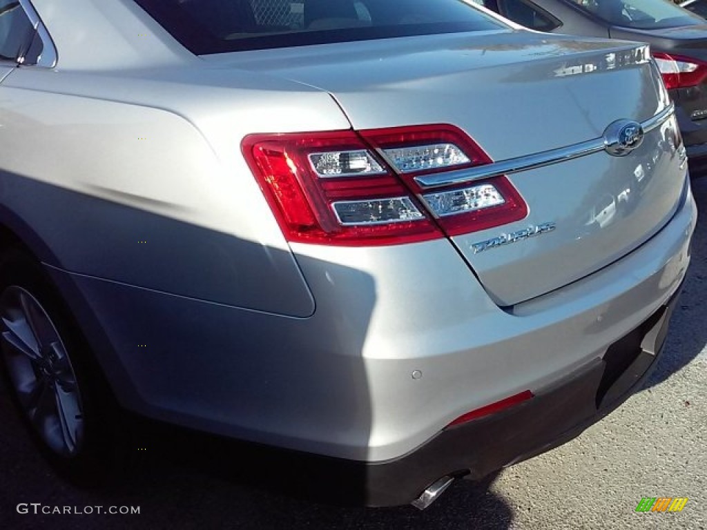 2015 Taurus SEL - Ingot Silver Metallic / Charcoal Black photo #33