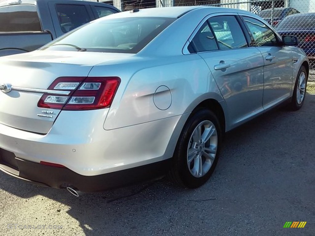 2015 Taurus SEL - Ingot Silver Metallic / Charcoal Black photo #37