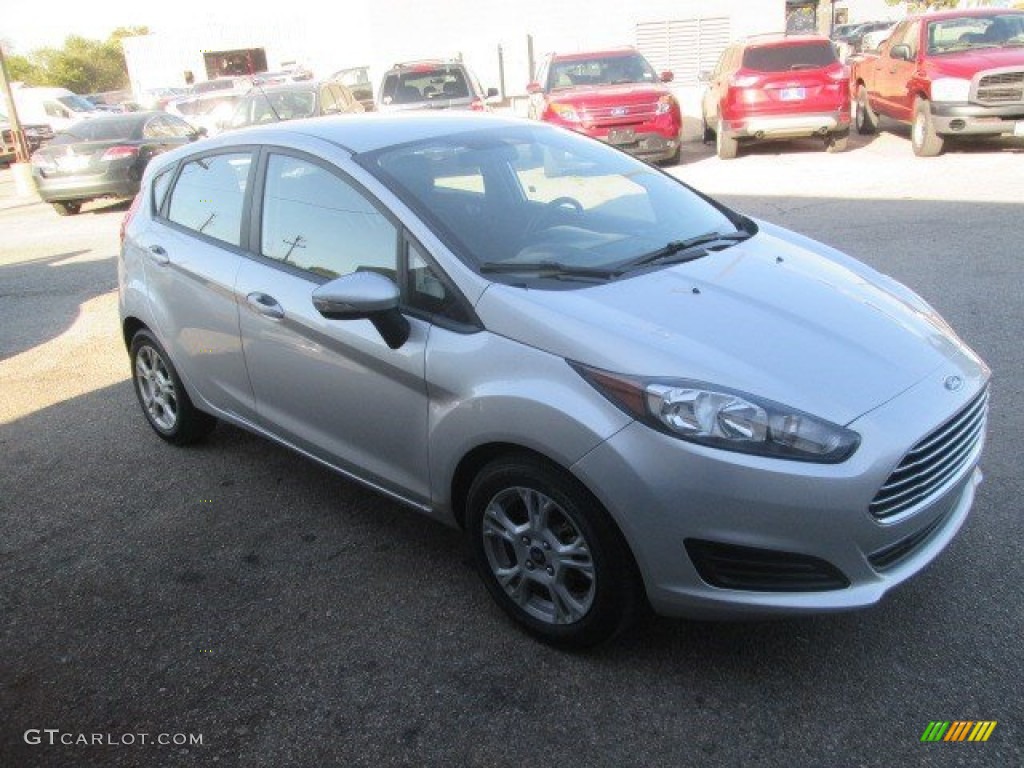 2015 Fiesta SE Hatchback - Ingot Silver Metallic / Charcoal Black photo #19