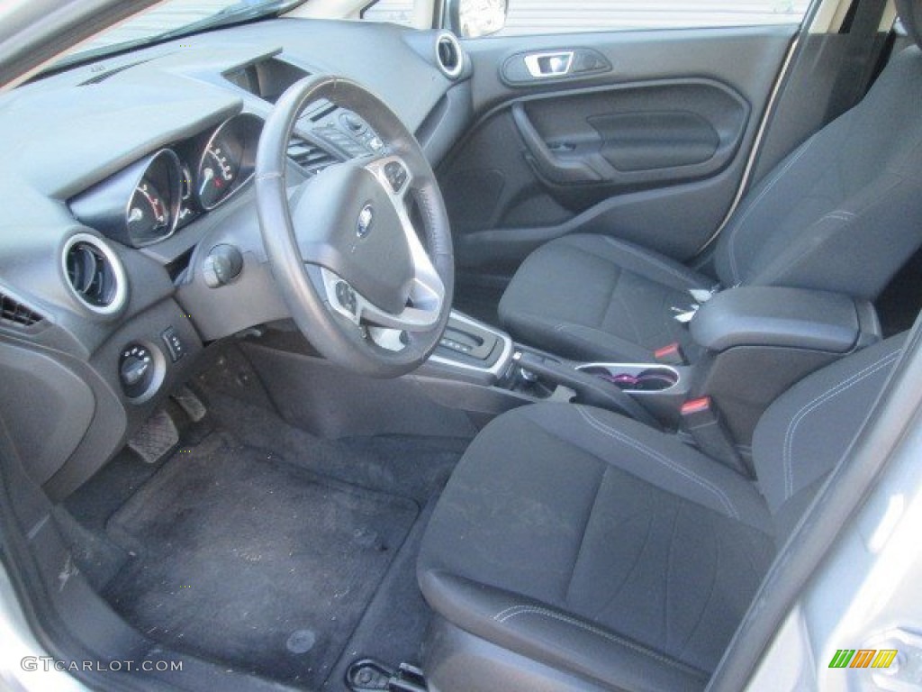 2015 Fiesta SE Hatchback - Ingot Silver Metallic / Charcoal Black photo #30