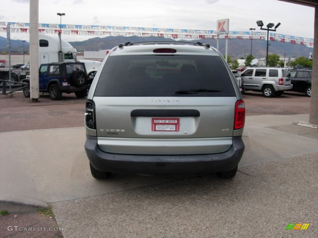 2003 Caravan SE - Bright Silver Metallic / Taupe photo #4