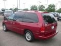 Candy Apple Red Metallic - Town & Country Limited Photo No. 4