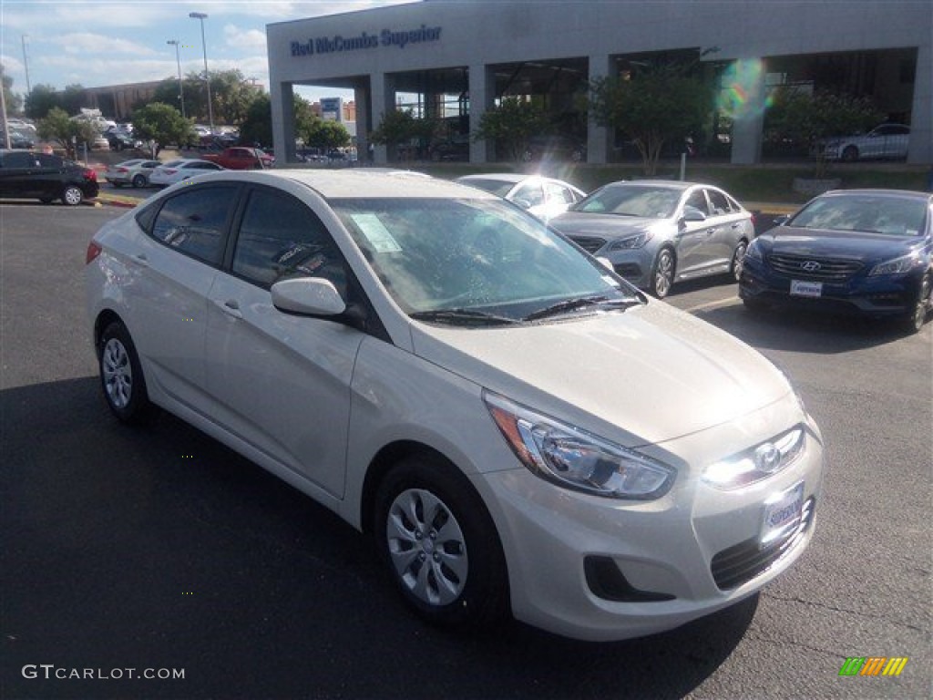 2016 Accent SE Sedan - Misty Beige / Beige photo #1