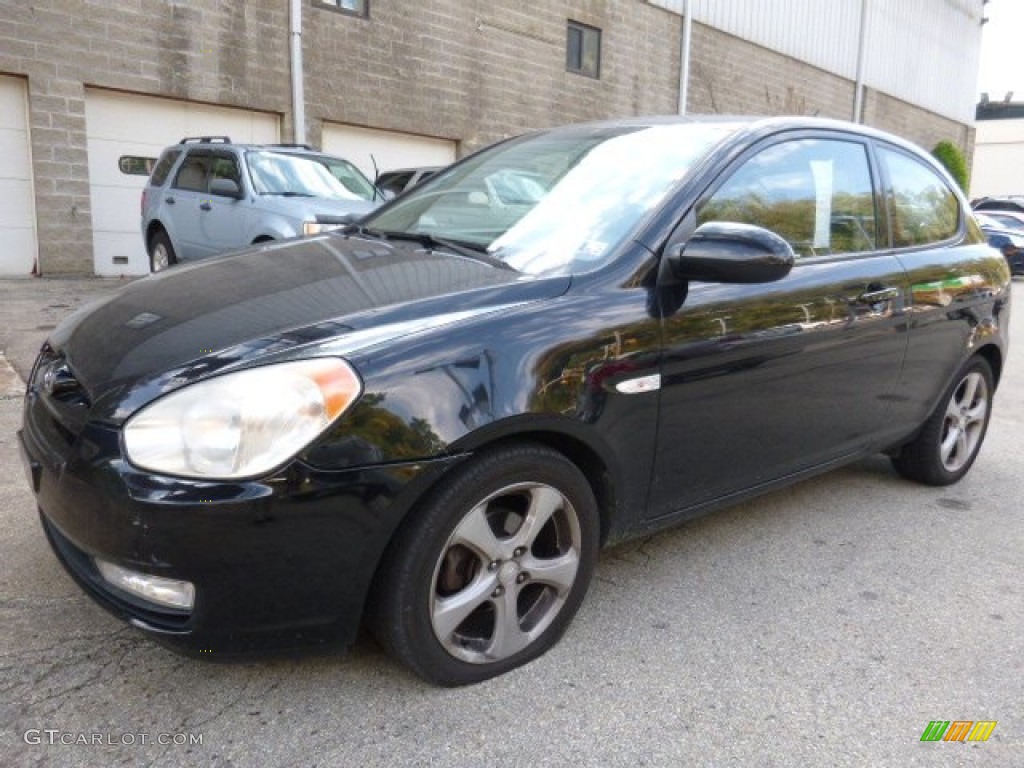 2007 Hyundai Accent SE Coupe Exterior Photos