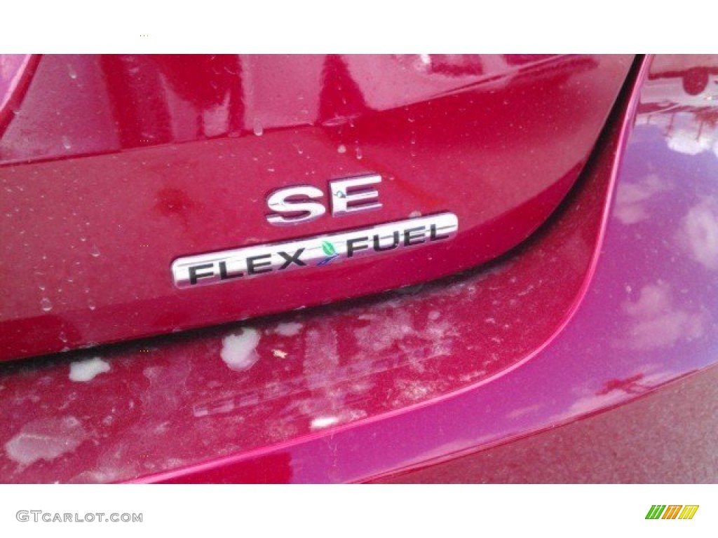 2015 Focus SE Sedan - Ruby Red Metallic / Charcoal Black photo #13