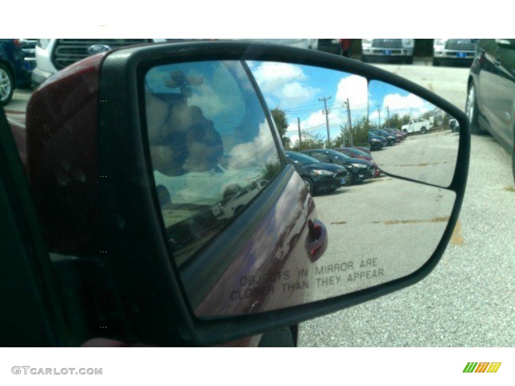 2015 Focus SE Sedan - Ruby Red Metallic / Charcoal Black photo #16