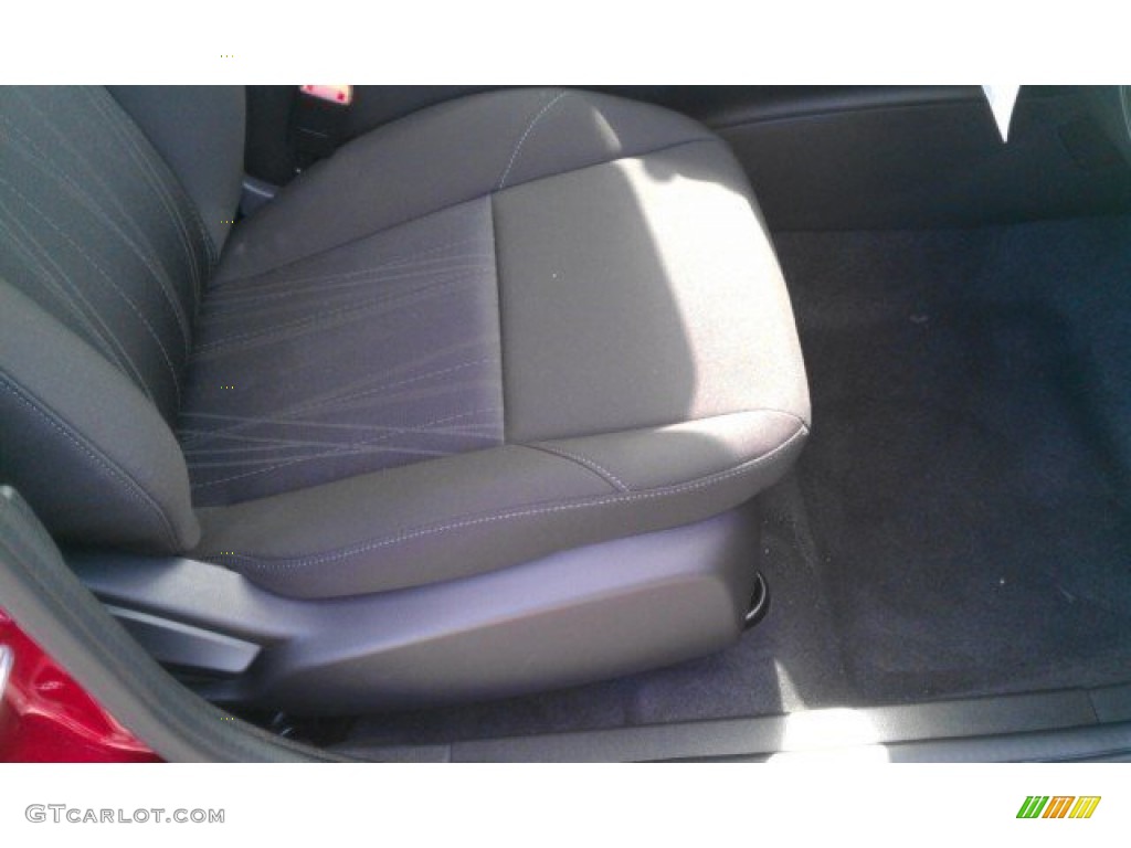 2015 Focus SE Sedan - Ruby Red Metallic / Charcoal Black photo #18