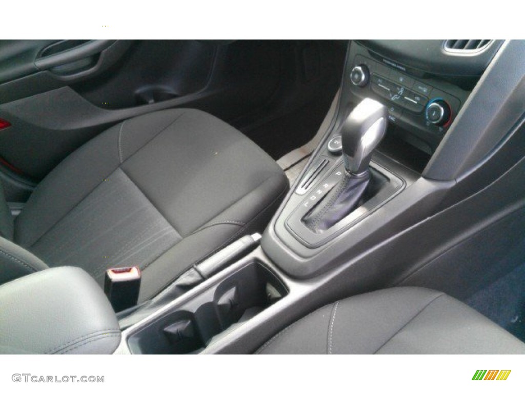 2015 Focus SE Sedan - Ruby Red Metallic / Charcoal Black photo #22