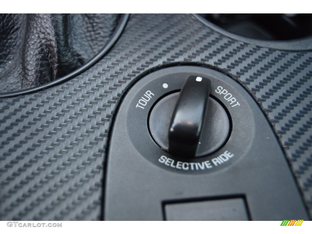 2005 Chevrolet Corvette Coupe Controls Photo #108095939