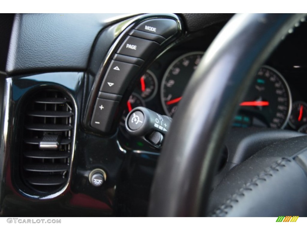 2005 Chevrolet Corvette Coupe Controls Photo #108095957