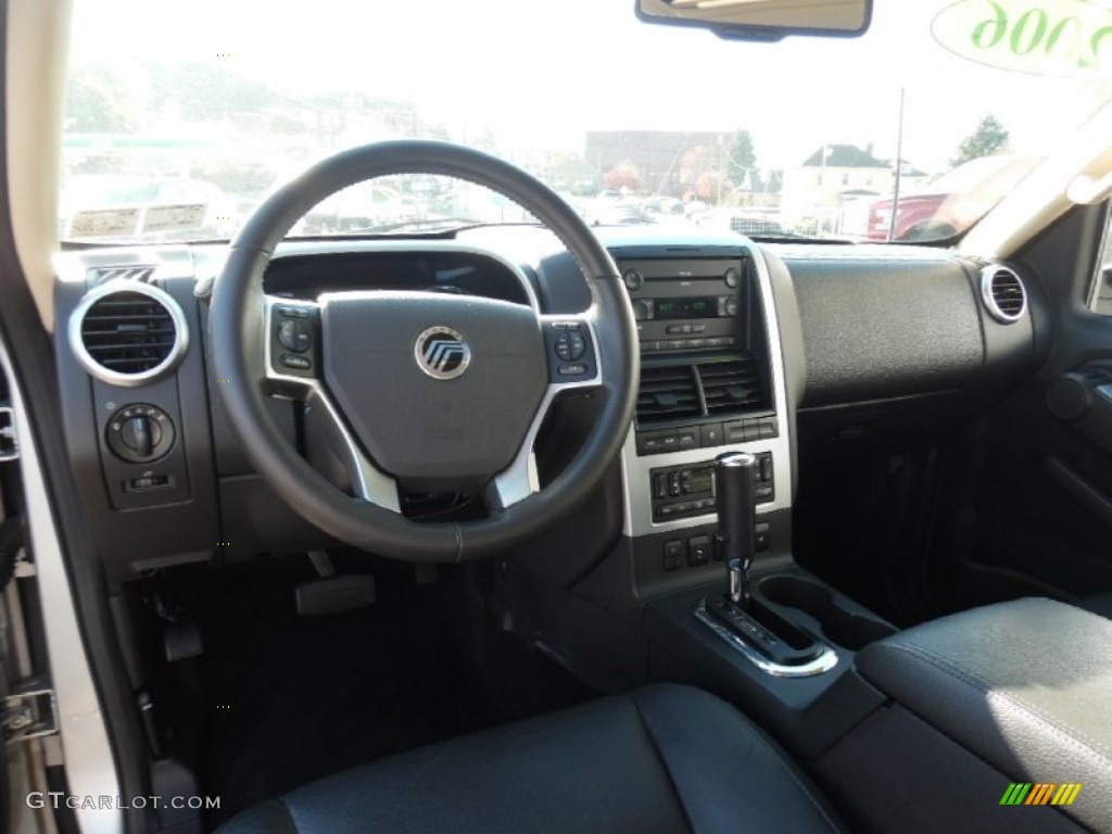2006 Mountaineer Premier AWD - Mineral Grey Metallic / Charcoal Black photo #9