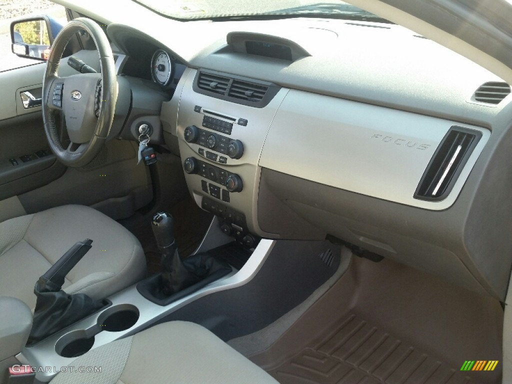 2008 Focus SES Sedan - Vista Blue Metallic / Medium Stone photo #6