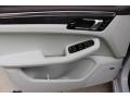 Agate Grey/Pebble Grey 2016 Porsche Macan Turbo Door Panel