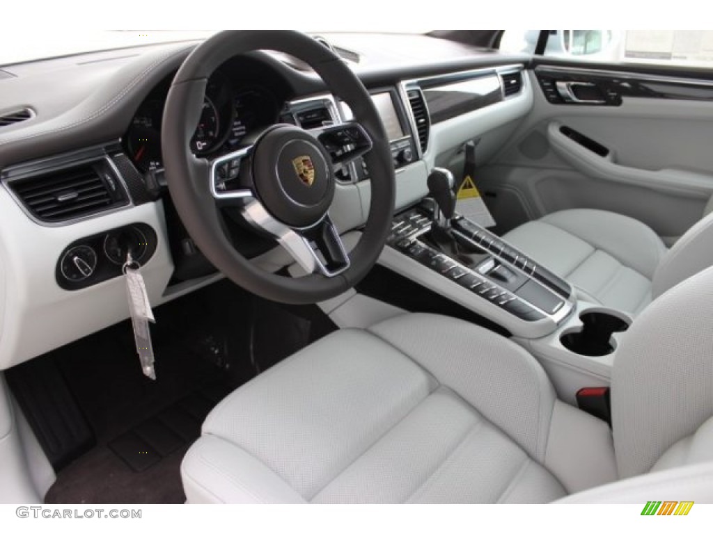 Agate Grey/Pebble Grey Interior 2016 Porsche Macan Turbo Photo #108099643