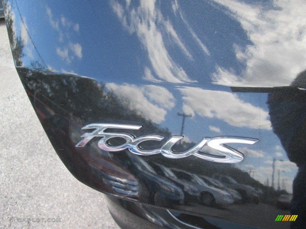 2015 Focus SE Hatchback - Tuxedo Black Metallic / Charcoal Black photo #13