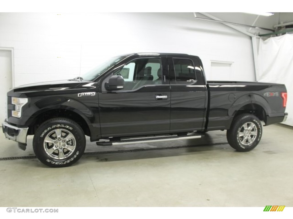 2015 F150 XLT SuperCab 4x4 - Tuxedo Black Metallic / Medium Earth Gray photo #1