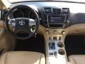 Blizzard White Pearl - Highlander SE 4WD Photo No. 12