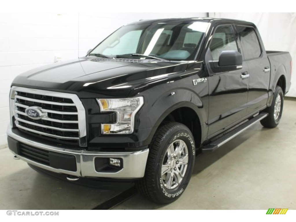 Tuxedo Black Metallic 2015 Ford F150 XLT SuperCrew 4x4 Exterior Photo #108104627