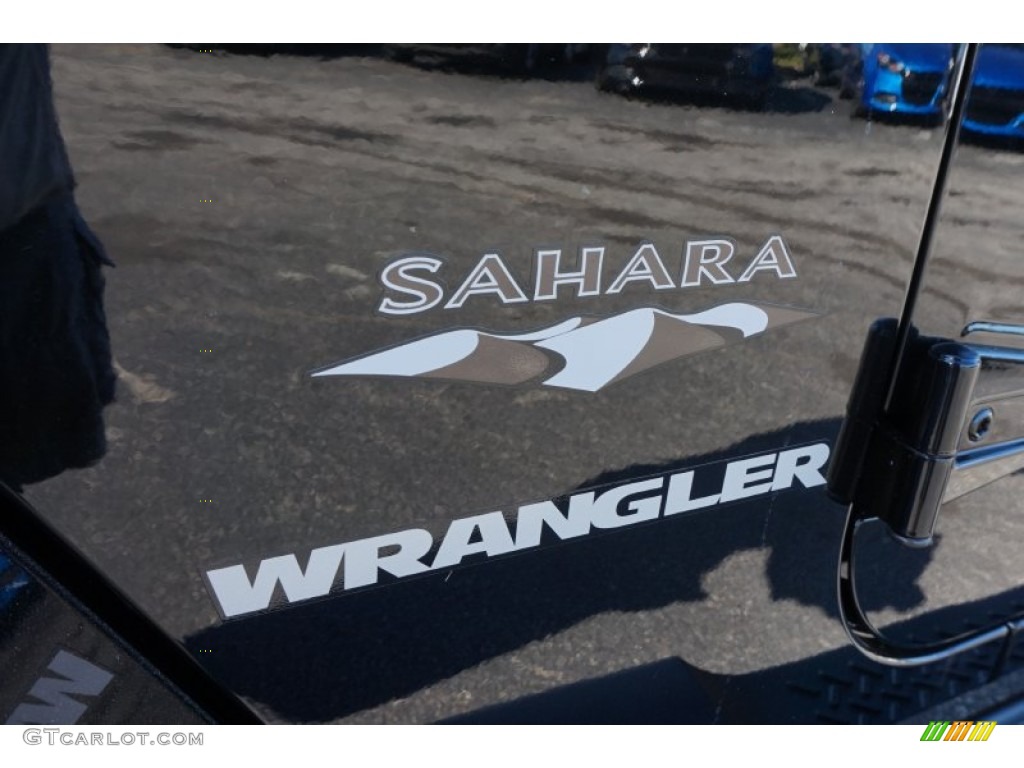 2016 Jeep Wrangler Sahara 4x4 Marks and Logos Photos