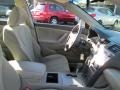 Aloe Green Metallic - Camry LE Photo No. 16