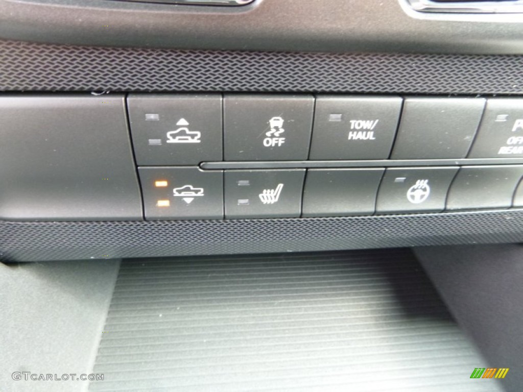 2016 Ram 1500 Rebel Crew Cab 4x4 Controls Photo #108112134