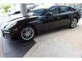 Jet Black Metallic - Panamera 4 Photo No. 5