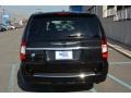 2013 Brilliant Black Crystal Pearl Chrysler Town & Country Touring  photo #4