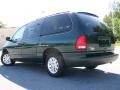 Forest Green Pearl - Grand Voyager Expresso Photo No. 3