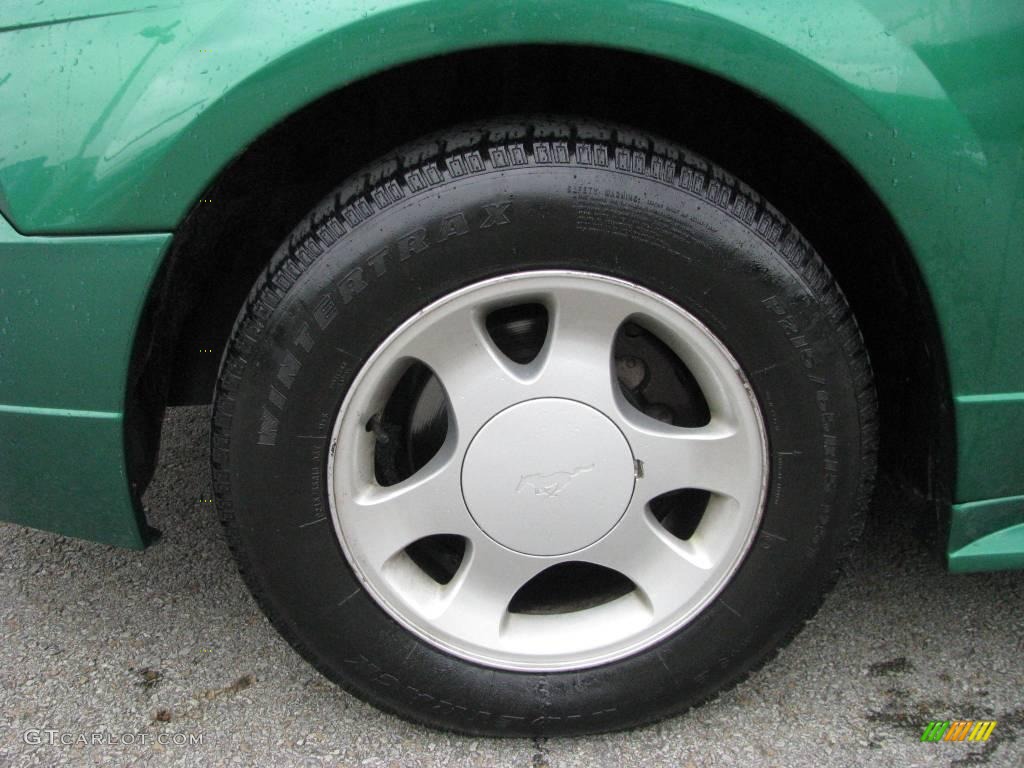 2001 Mustang V6 Coupe - Electric Green Metallic / Dark Charcoal photo #3