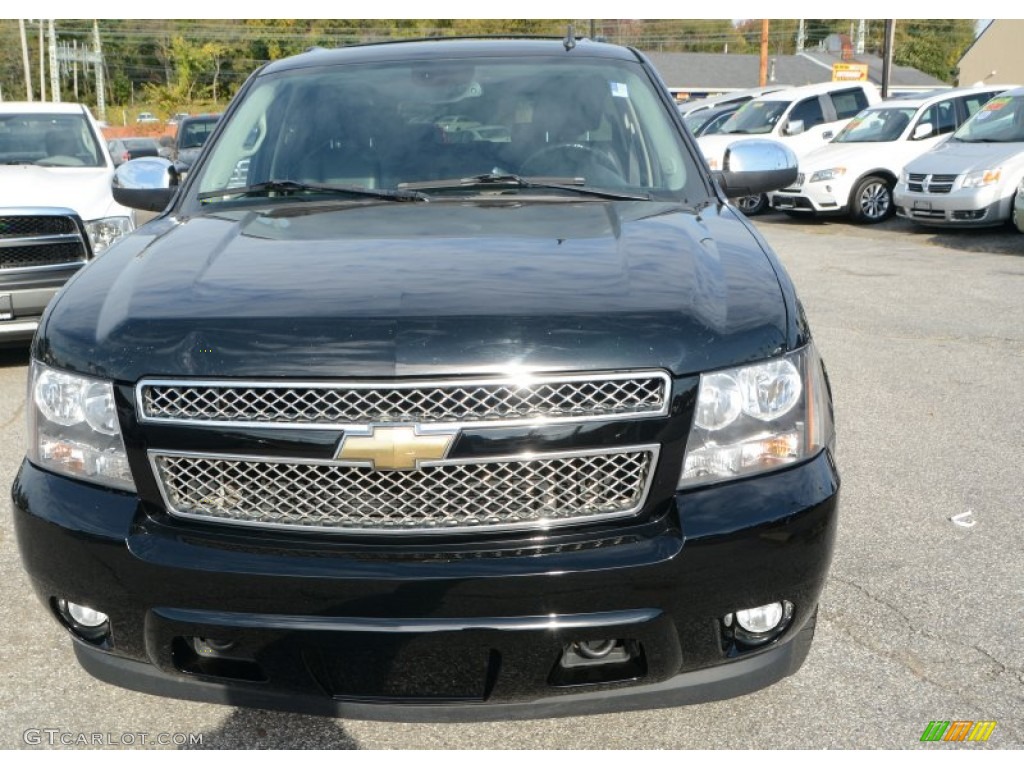 2009 Suburban LTZ 4x4 - Black / Ebony photo #2