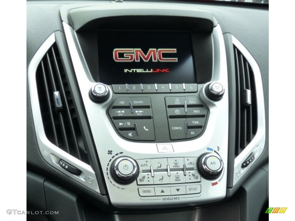 2016 GMC Terrain SLE AWD Controls Photos