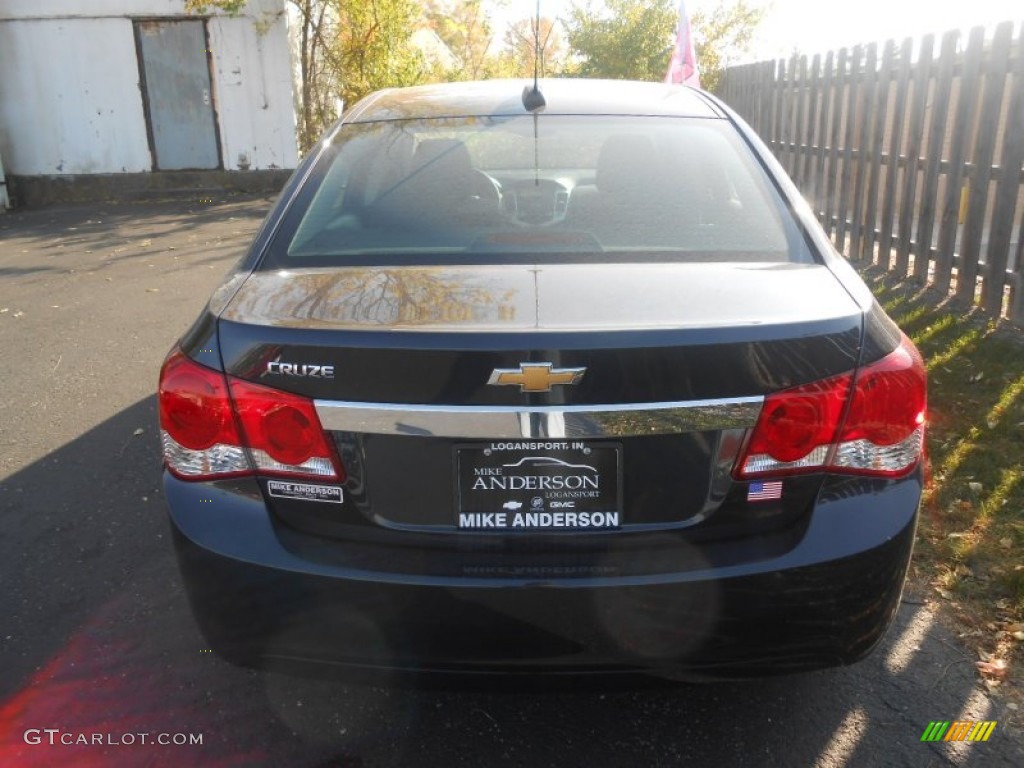 2016 Cruze Limited LS - Blue Ray Metallic / Jet Black/Medium Titanium photo #6