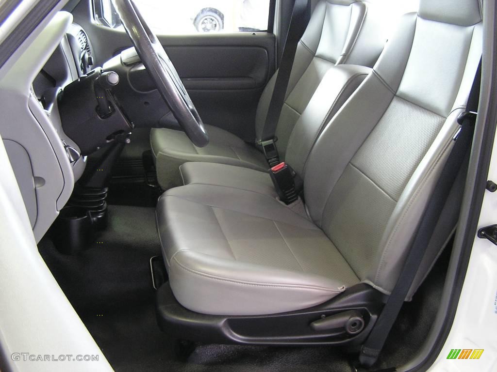2006 Ranger XL Regular Cab - Oxford White / Medium Dark Flint photo #7