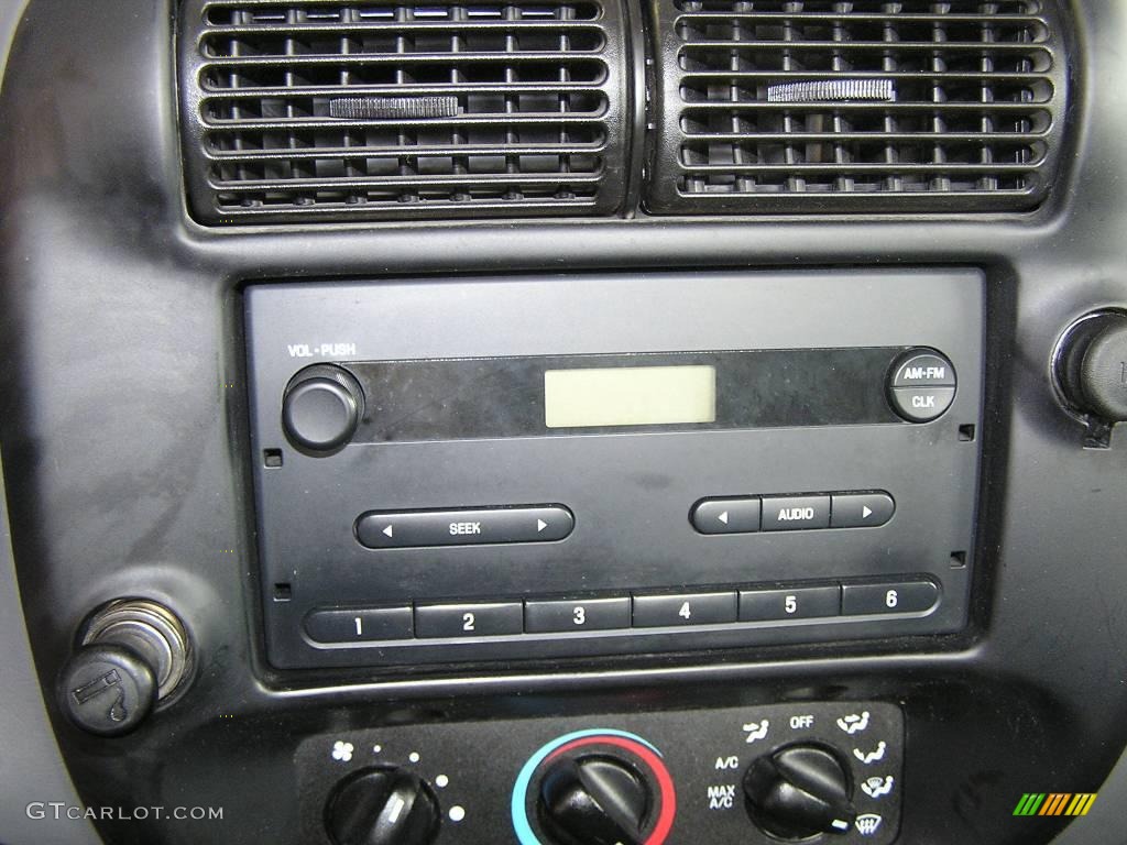 2006 Ranger XL Regular Cab - Oxford White / Medium Dark Flint photo #9