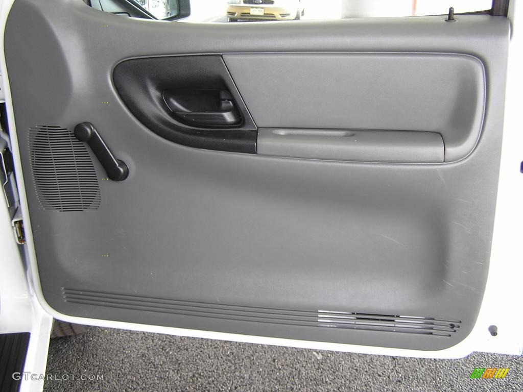 2006 Ranger XL Regular Cab - Oxford White / Medium Dark Flint photo #13