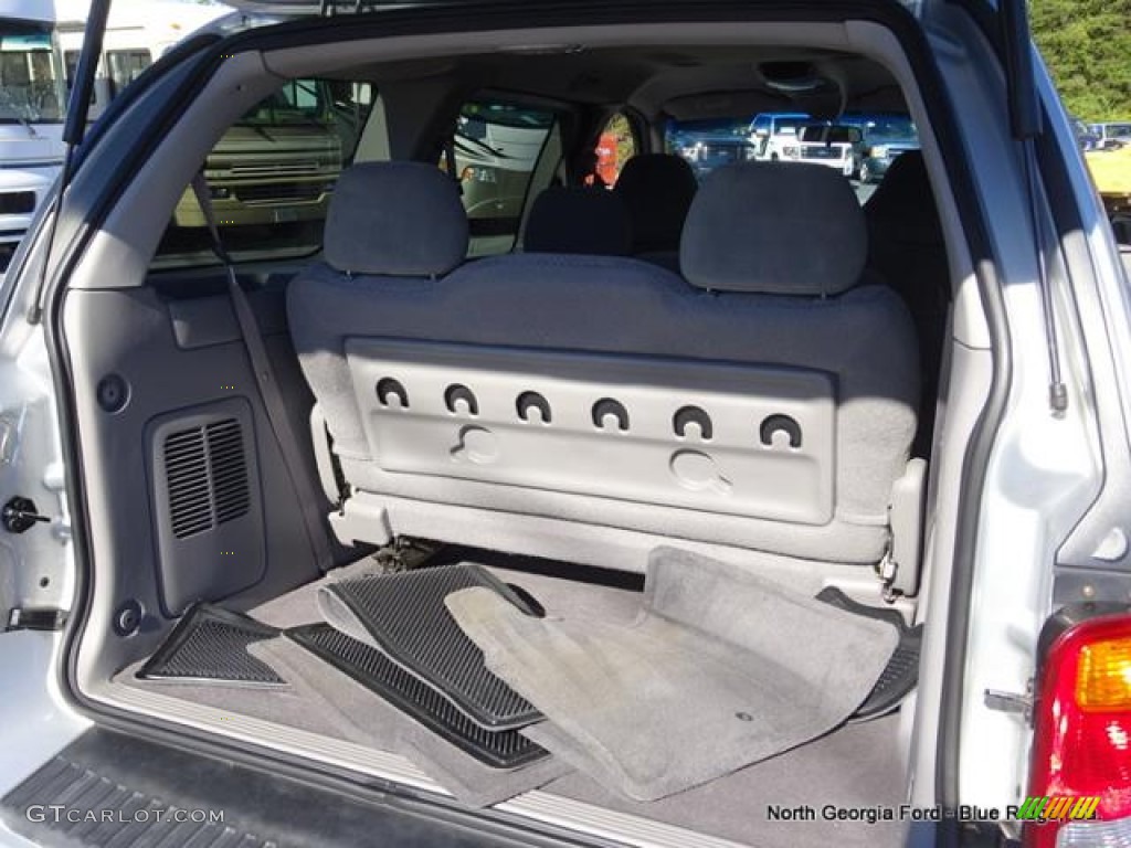 2003 Windstar LX - Silver Frost Metallic / Medium Graphite photo #15