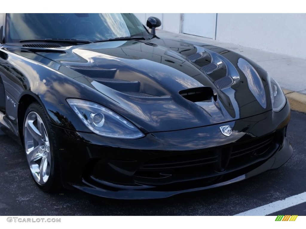 Hood 2015 Dodge SRT Viper Coupe Parts