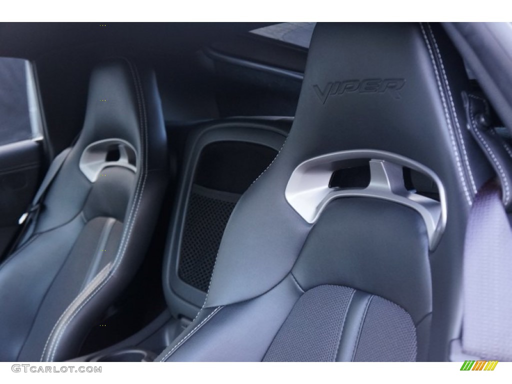 2015 Dodge SRT Viper Coupe Front Seat Photo #108135174