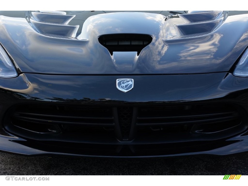 2015 SRT Viper Coupe - Venom Black / Black photo #19