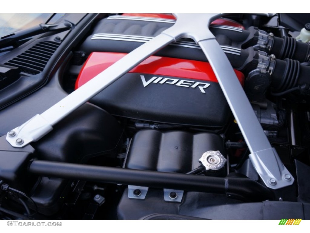 2015 Dodge SRT Viper Coupe 8.4 Liter SRT OHV 20-Valve VVT V10 Engine Photo #108136101