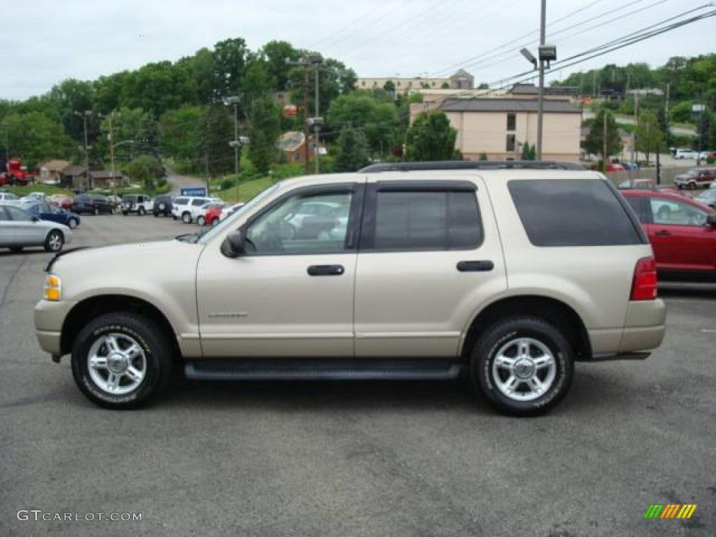 2004 Explorer XLT 4x4 - Pueblo Gold Metallic / Medium Parchment photo #6