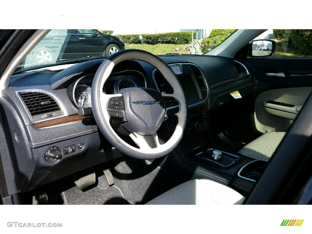 Platinum Indigo/Linen Interior 2015 Chrysler 300 C Platinum Photo #108141207