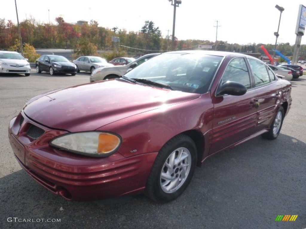 2002 Grand Am SE Sedan - Redfire Metallic / Dark Pewter photo #1