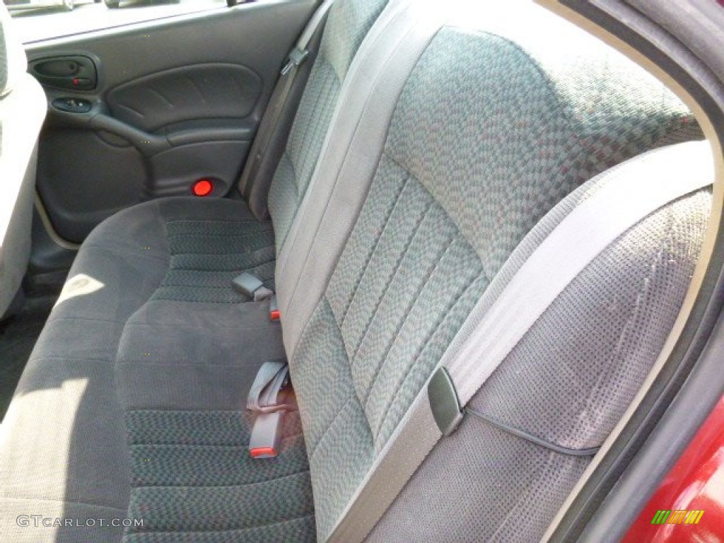 2002 Grand Am SE Sedan - Redfire Metallic / Dark Pewter photo #9