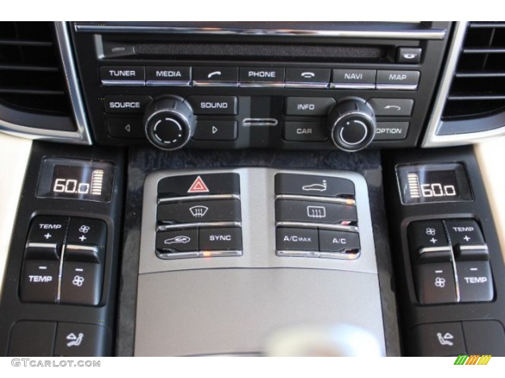 2016 Porsche Panamera S E-Hybrid Controls Photo #108149887