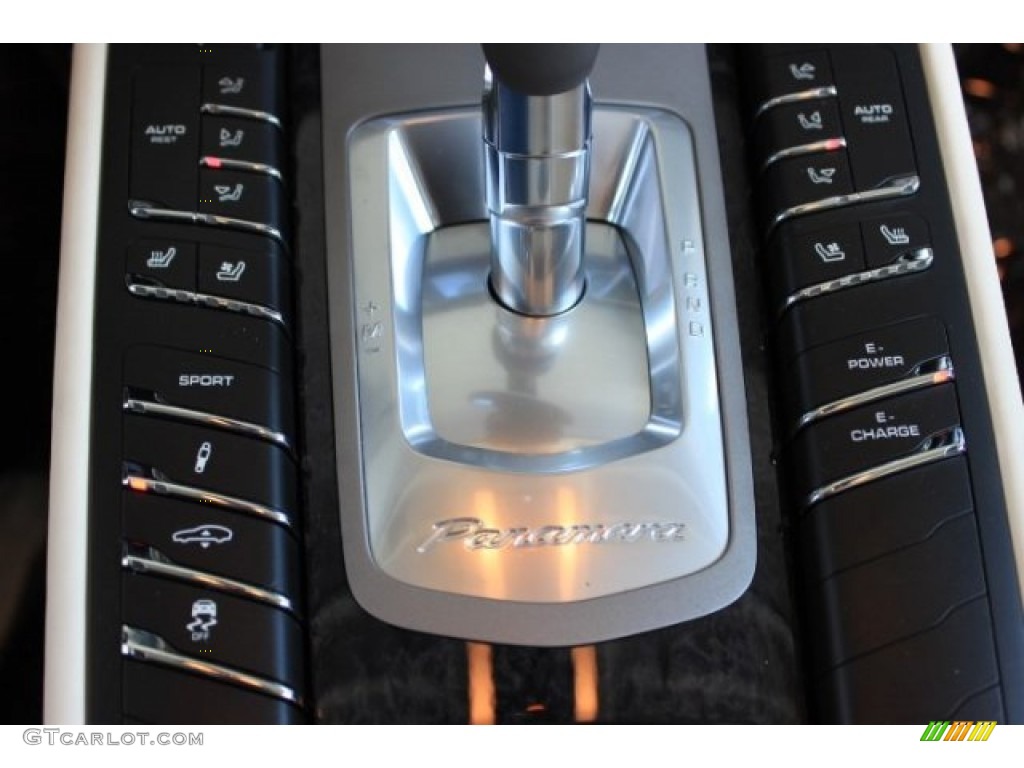 2016 Porsche Panamera S E-Hybrid Controls Photo #108149914