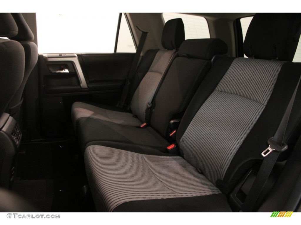 2014 4Runner SR5 4x4 - Classic Silver Metallic / Black photo #16