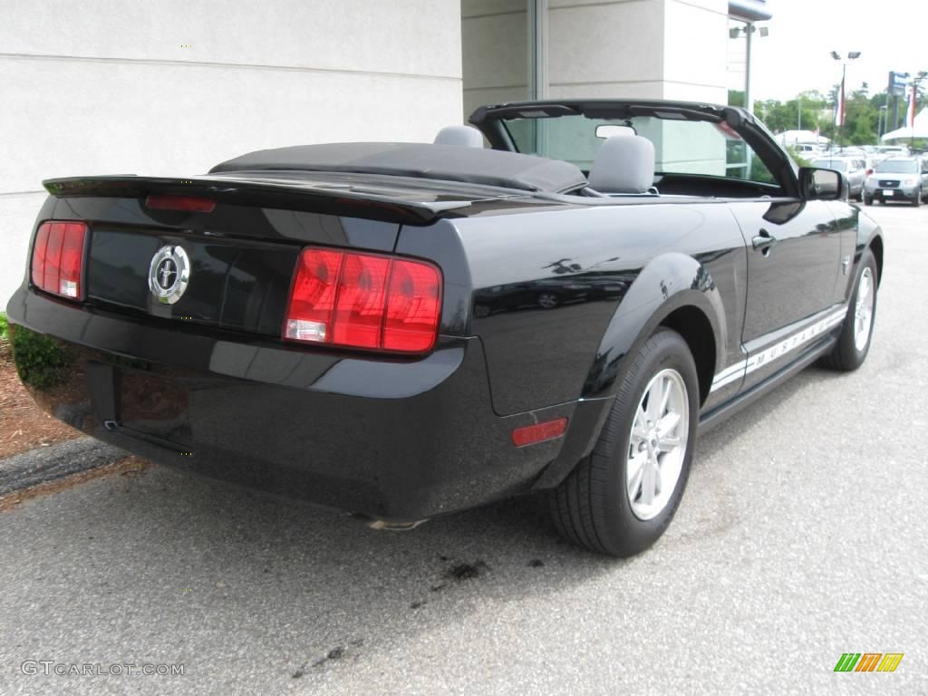 2009 Mustang V6 Convertible - Black / Light Graphite photo #3
