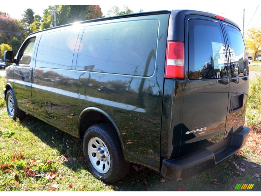 2011 Express 1500 Work Van - Dark Green Metallic / Medium Pewter photo #7