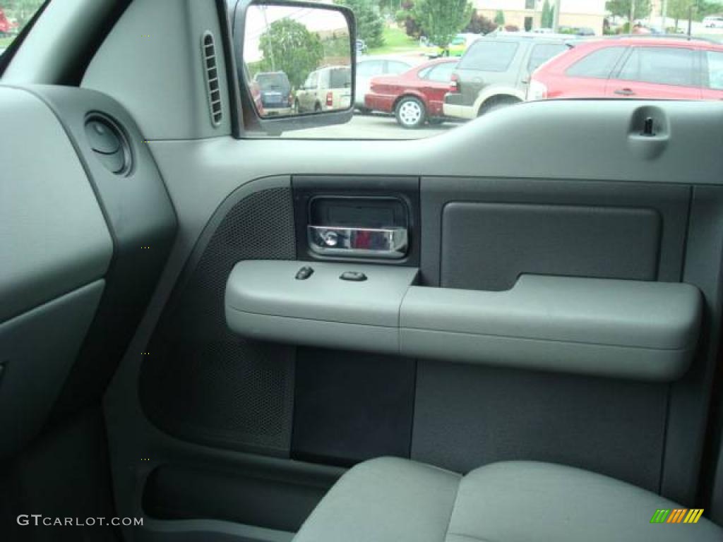 2008 F150 STX Regular Cab - Bright Red / Medium/Dark Flint photo #16